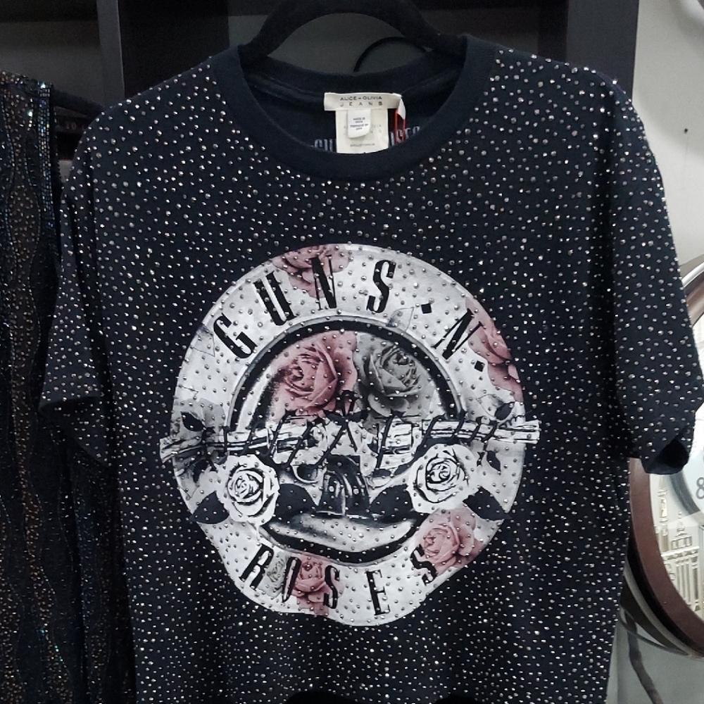 Alice + Olivia Black Short Sleeve Tee with Textured Design Embellished By Alvera